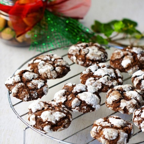 Chocolate Crinkle Cookies