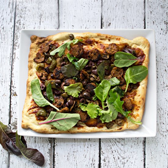 BBQ Pizza with Meat-Free Sausage