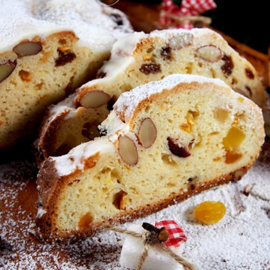 Quarkstollen