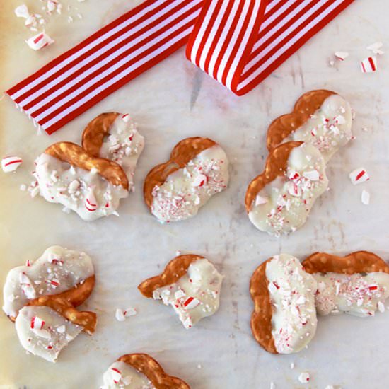 Holiday Pretzel Crisps