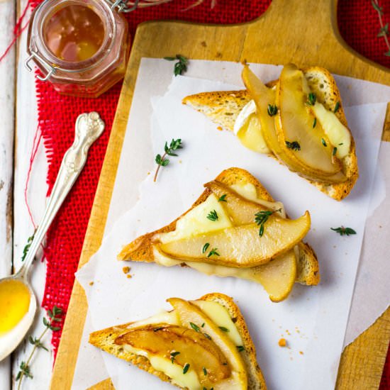 Brie and Pear Toasts