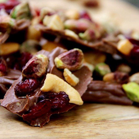 Cranberry Pistachio and Cashew Bark