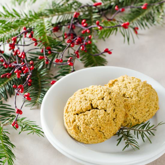 Paleo Gingerbread Spice Scones