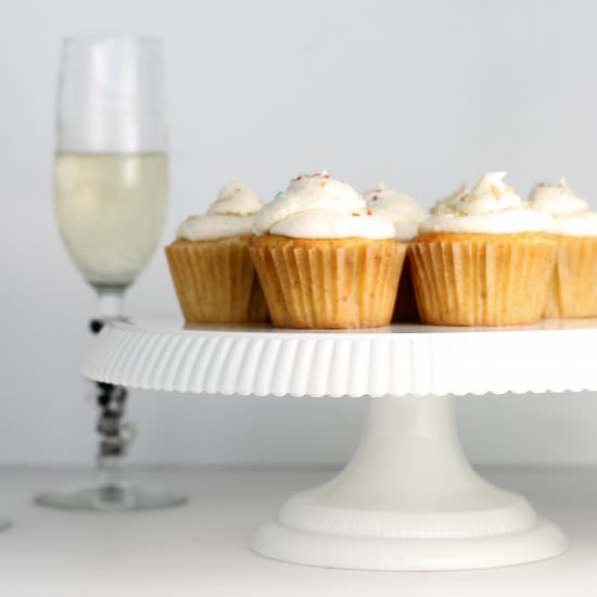 Almond Champagne Cupcakes