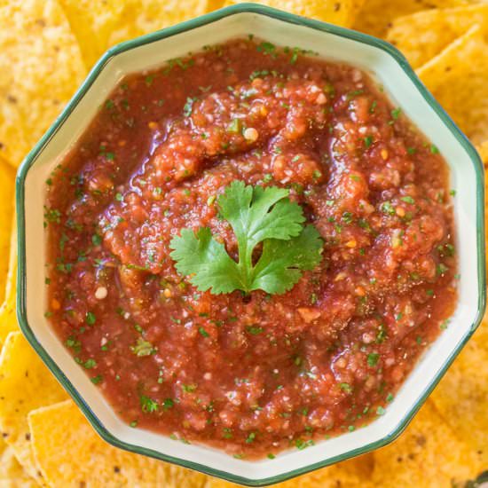 Easy Restaurant-Style Blender Salsa