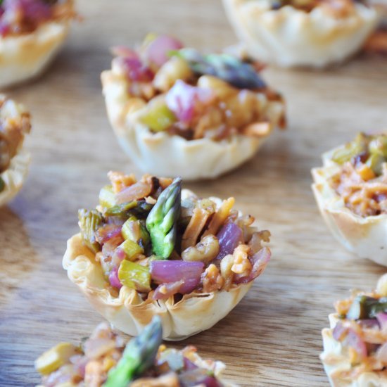 Caramelized Onion & Asparagus Cups