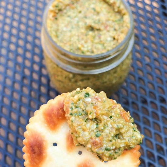 Sun dried tomato and spinach pesto