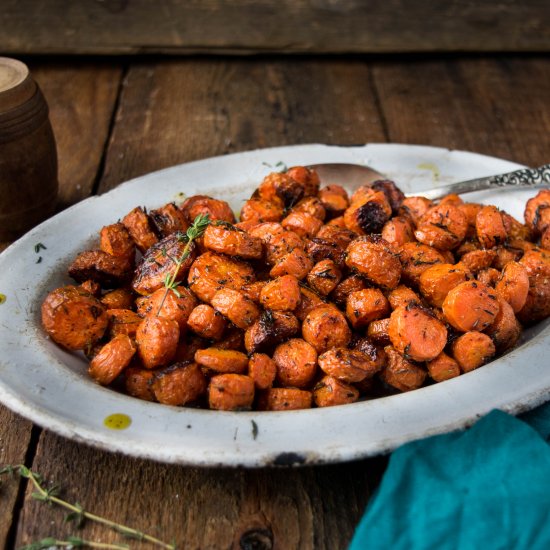 Olive Oil and Thyme Roasted Carrots