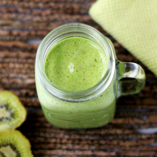 Apple & Kiwi Fruit Green Smoothie