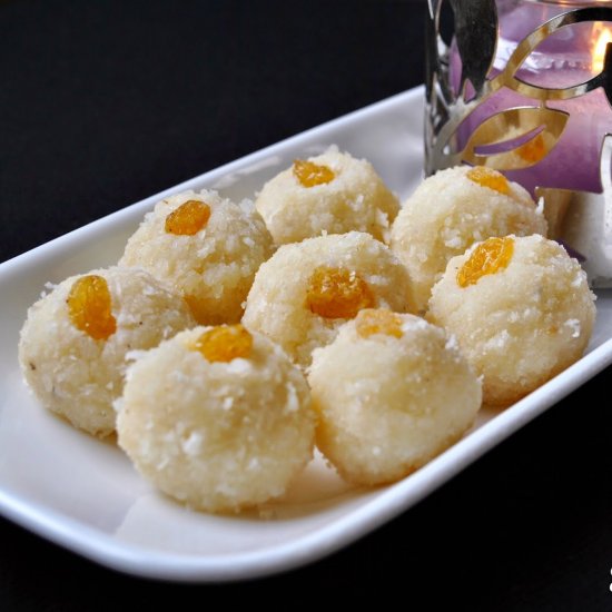 Coconut Ladoo