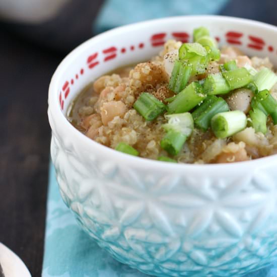 Vegan White Bean Quinoa Chili