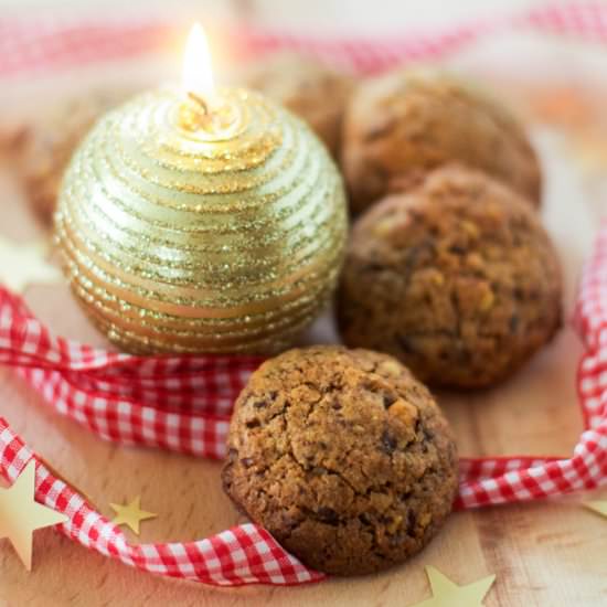 Christmas cookies with walnuts