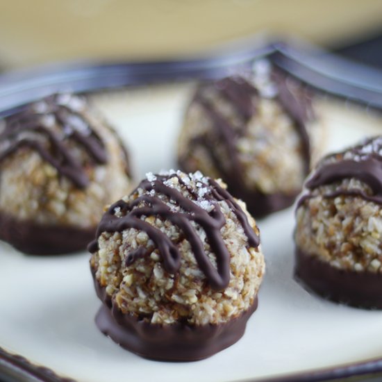 German Chocolate Macaroons {GF, V}