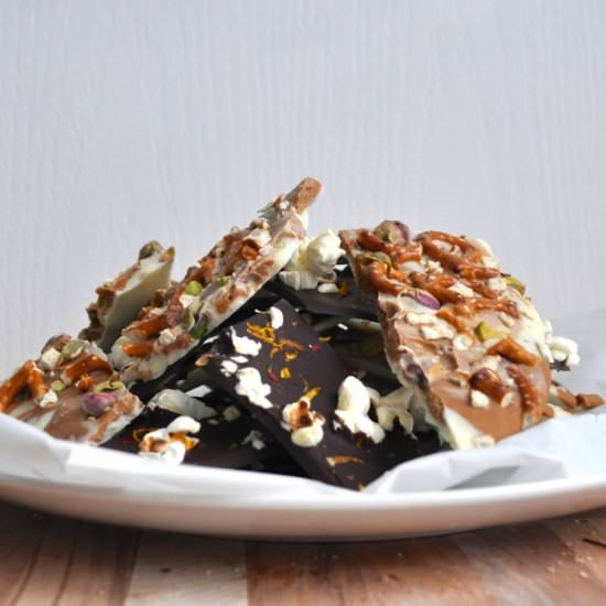 White and dark chocolate bark