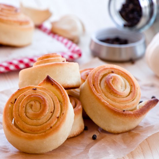 Garlic butter rolls