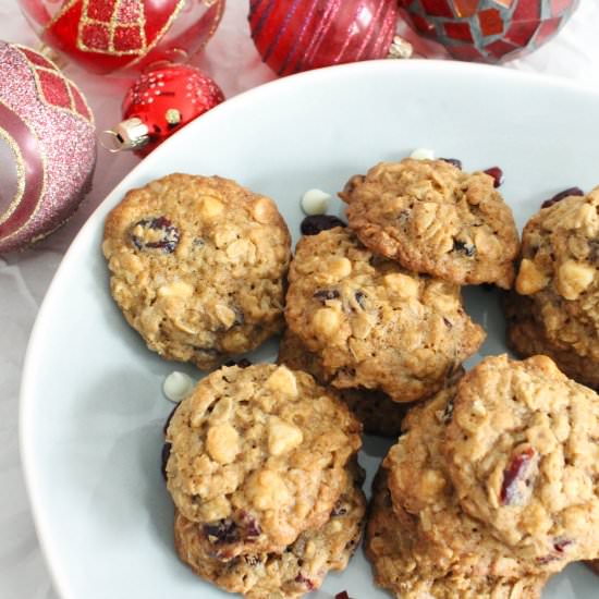 Chewy Oatmeal Cookies