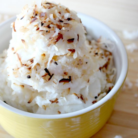 Pineapple and Coconut Frozen Yogurt