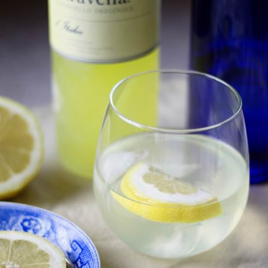 Limoncello Fizz