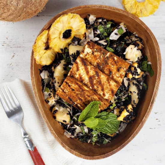 Jamaican Salad with Jerk Tofu