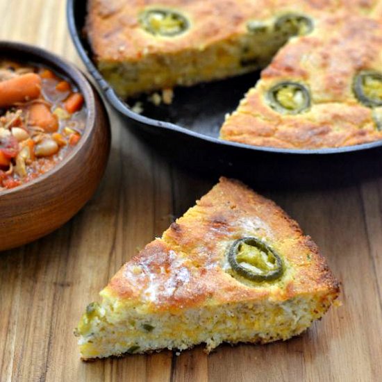 Jalapeno Cheddar Skillet Cornbread