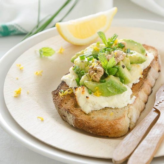 Avocado and ricotta bruschetta