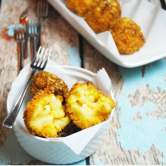 Fried Mac n Cheese Balls