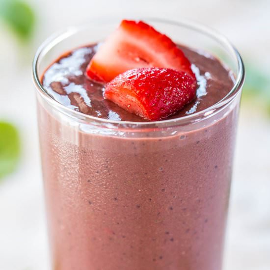 Berry Greens Vanilla Smoothie