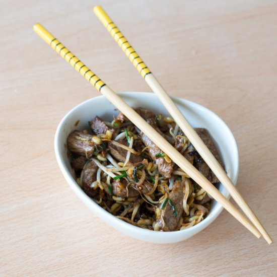 Sauté of beef with bean sprouts