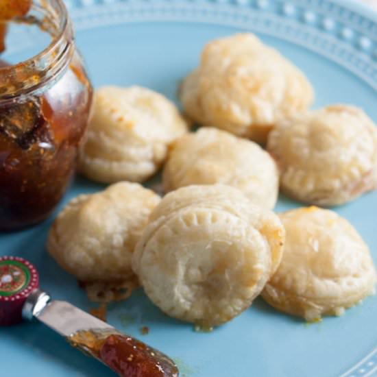 Brie and Jam Puff Pastry Bites