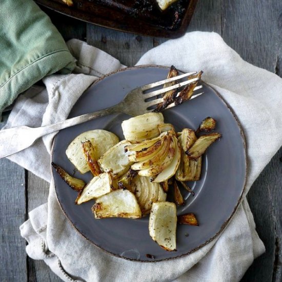 Balsamic and Thyme Roasted Fennel