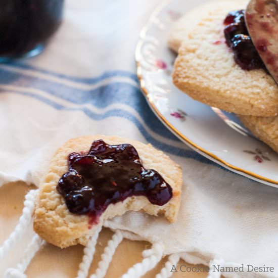 Earl Grey Shortbread with Berry Jam