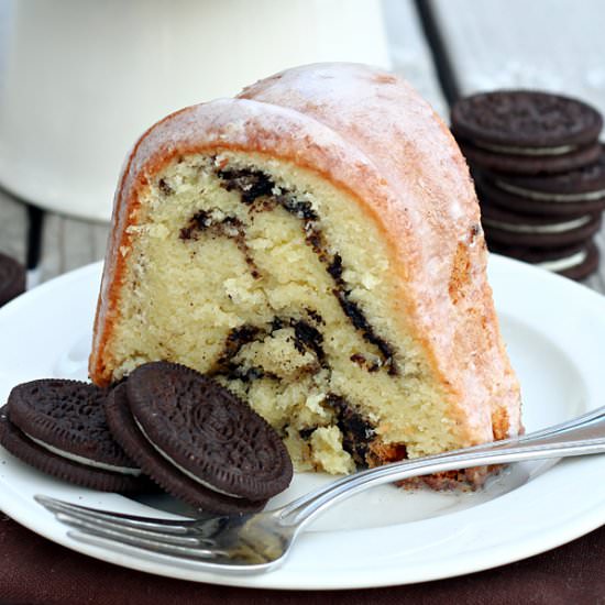 Cookies & Cream Pound Cake