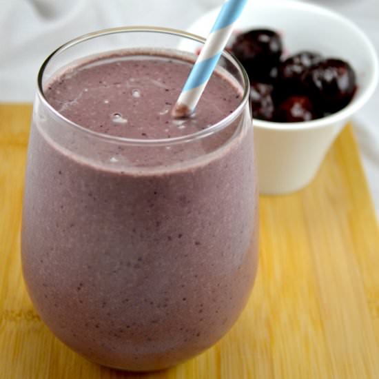 Dark Chocolate Cherry Smoothie