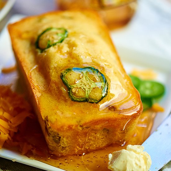 One Bowl Jalapeno Cheddar Cornbread