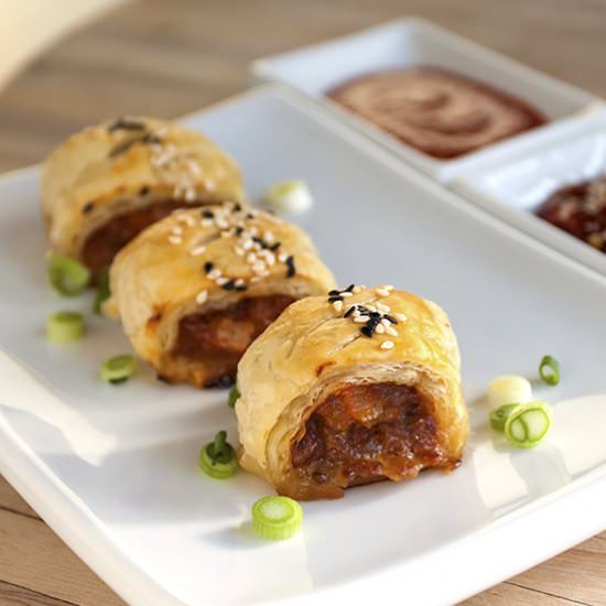 Spicy Gochujang Pork Puffs