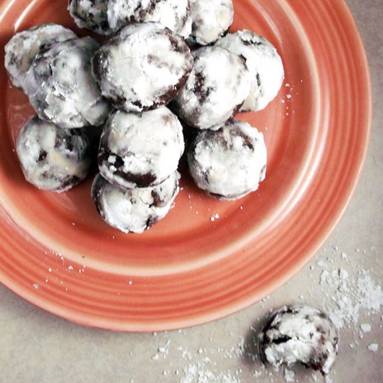 Chocolate Snowball Cakes