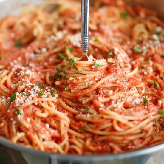 Spaghetti with Tomato Cream Sauce