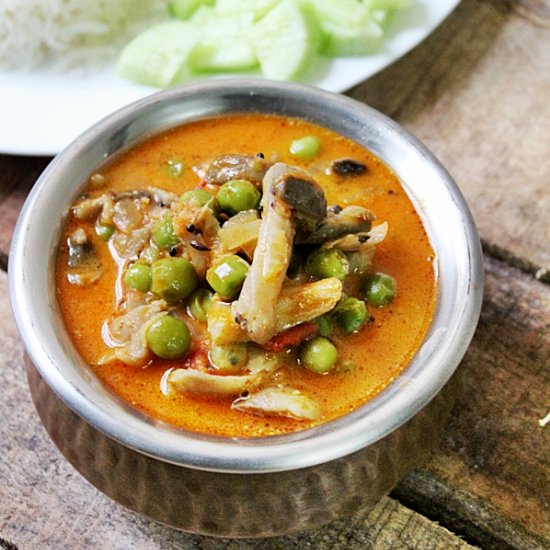 Matar mushroom Curry