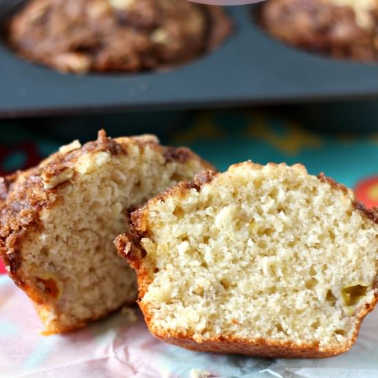 Banana Bread Crumb Muffins