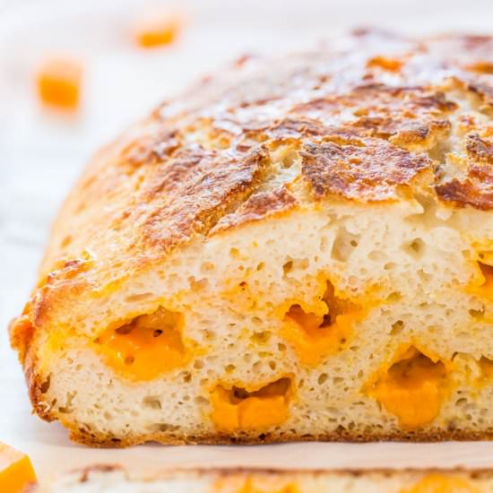 Easy Cheddar Sourdough Bread