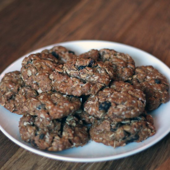 Toffee Raisin Oatmeal Cookies