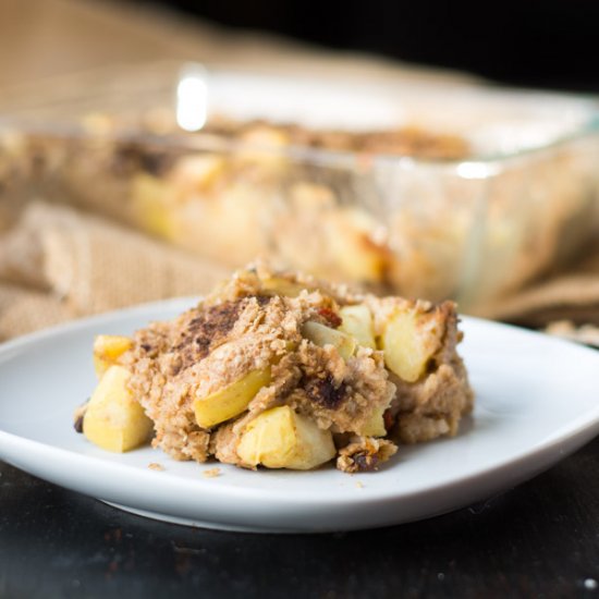 Goji Apple Baked Oatmeal