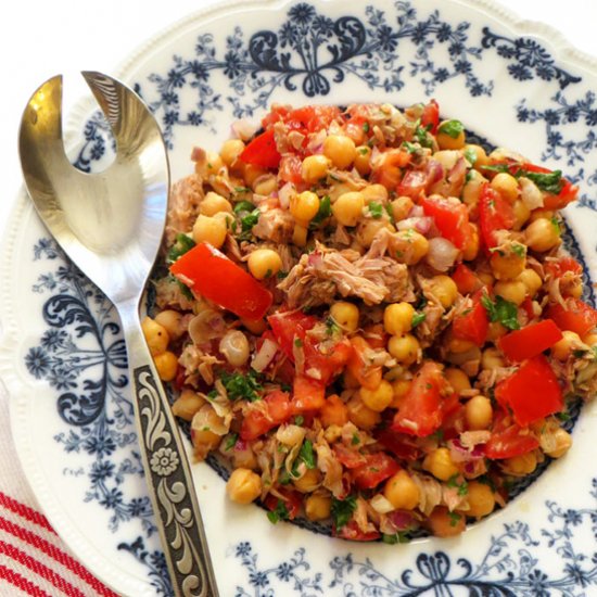 Tuna, Chickpea and Tomato Salad