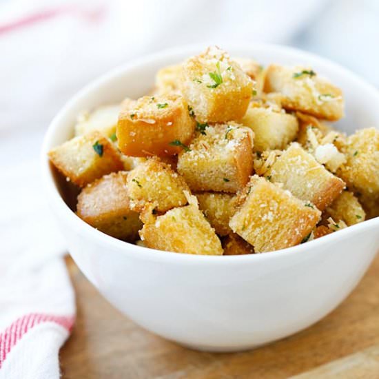 Garlic Herb Parmesan Croutons