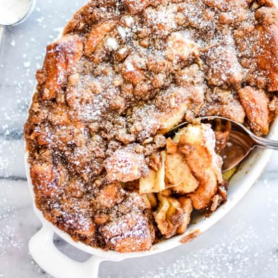 Cinnamon Roll French Toast Bake