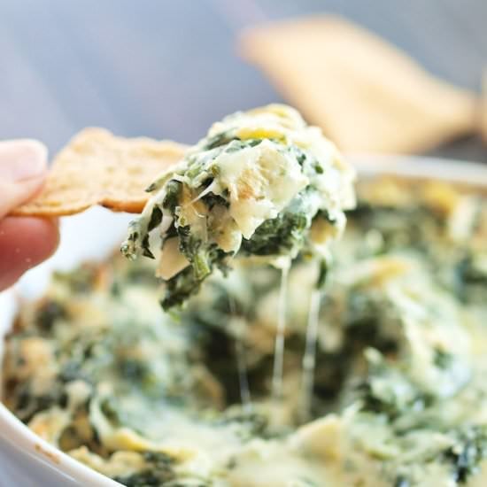 Skinny Spinach Artichoke Dip