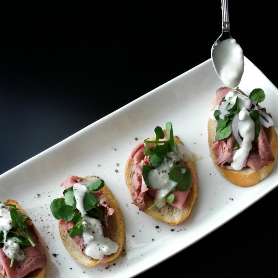 Roast Beef & Garlic Toast Points