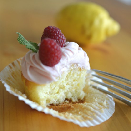 Lemon and Raspberry Cupcakes