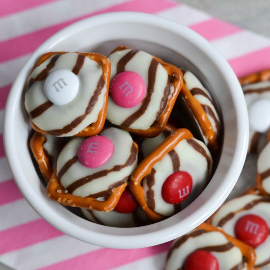 White Chocolate Pretzel Bites