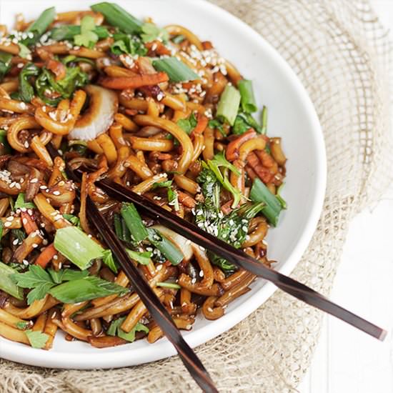 Spicy Udon and Vegetable Stir Fry